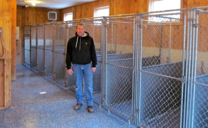 Great Island Kennel Indoors 1 700x435